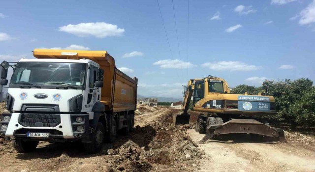 Akdenizde yol açma çalışmaları sürüyor