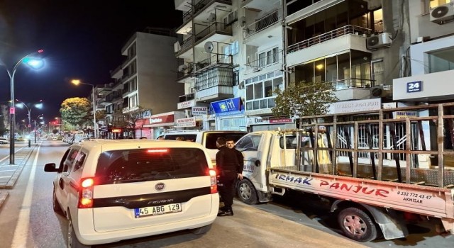 Akhisarda havaya ateş açan şüpheliler yakalandı