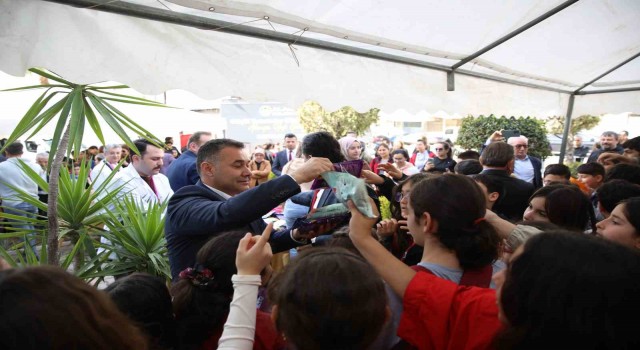 Alanya Belediyesi 4 Nisan Sokak Hayvanları Gününde farkındalık etkinliği düzenledi