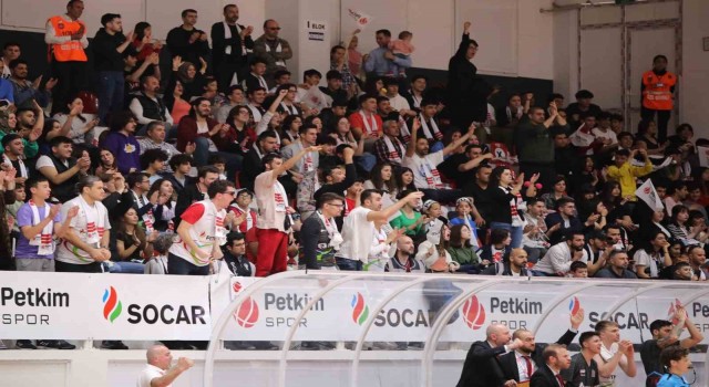 Aliağa Petkimspor evinde güçlü