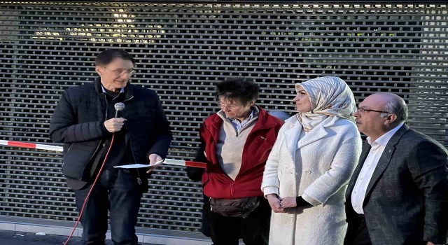 Almanya Sağlık Bakanı Lauterbach Türk Caddesinde iftara katıldı