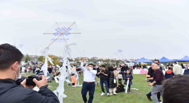 Altıeylülden çocuklara bayram hediyesi