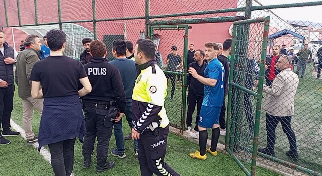 Amatör maçta ortalık karıştı