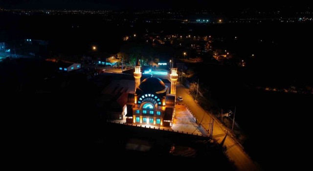 Ambarcı Tepebaşı Camii Kadir Gecesinde hizmete açıldı
