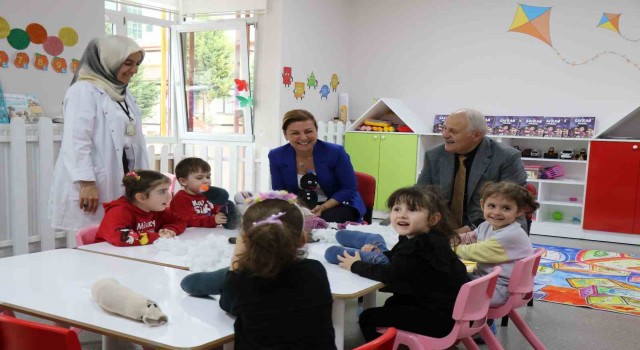 Annelerin hayatını kolaylaştıracak Gündüz Çocuk Bakımevinin açılışı yapıldı