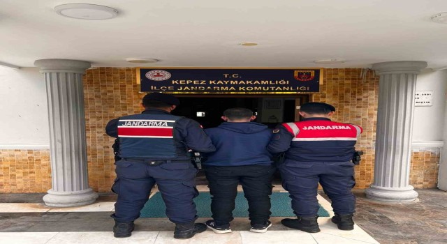 Antalyada 14 suç kaydı ve 14 yıl 9 ay hapis cezası bulunan şahıs yakalandı