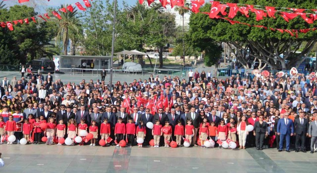 Antalyada 23 Nisan Ulusal Egemenlik ve Çocuk Bayramı etkinlikleri