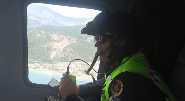 Antalyada trafiğe bayram öncesi havadan denetim