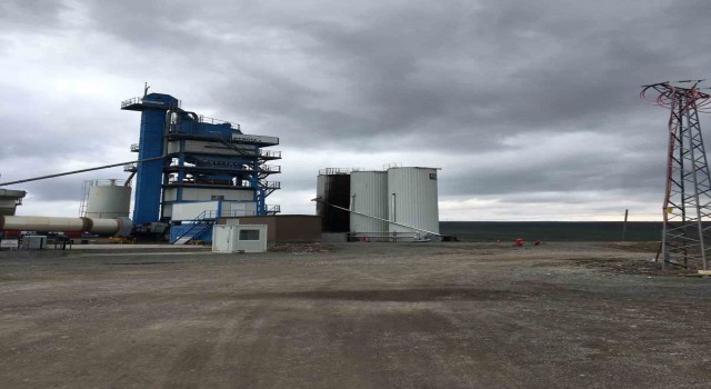 Ardahanda zift tankı patladı: 4 işçi yaralandı
