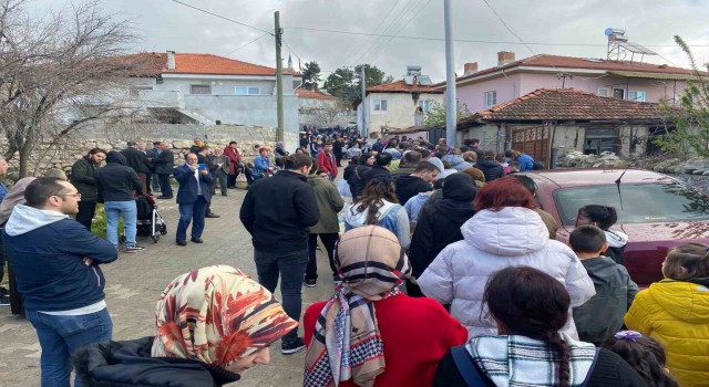 Asırlık geleneğe koştular