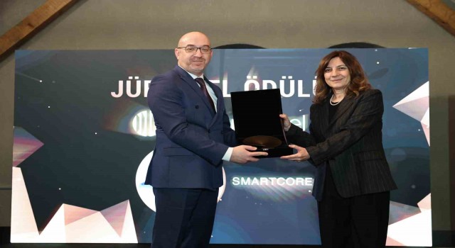 Assan Panelin Smartcore teknolojisine Altın Çekülden Jüri Özel Ödülü