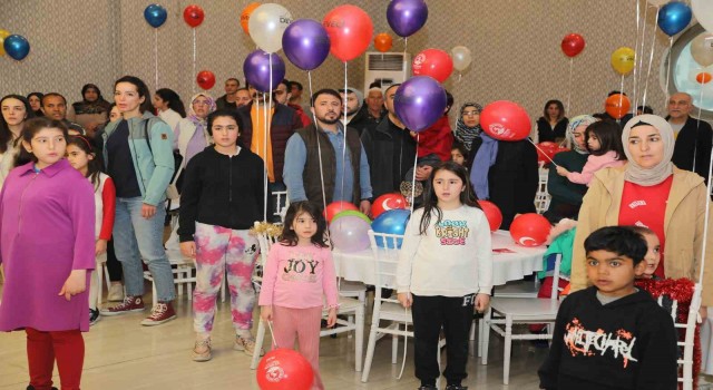 Atakumda depremzede çocukların bayram coşkusu