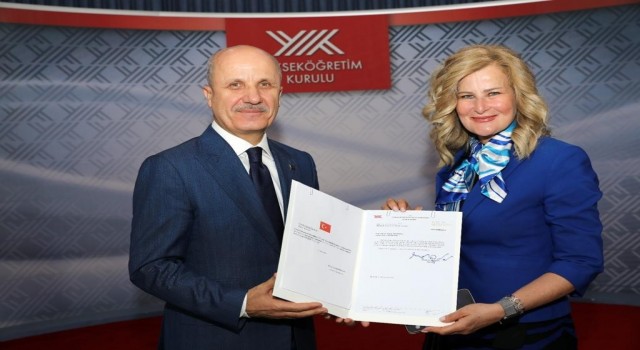 Avrasya Üniversitesi Rektörü Prof.Dr. Füsun Terzioğlu mazbatasını aldı