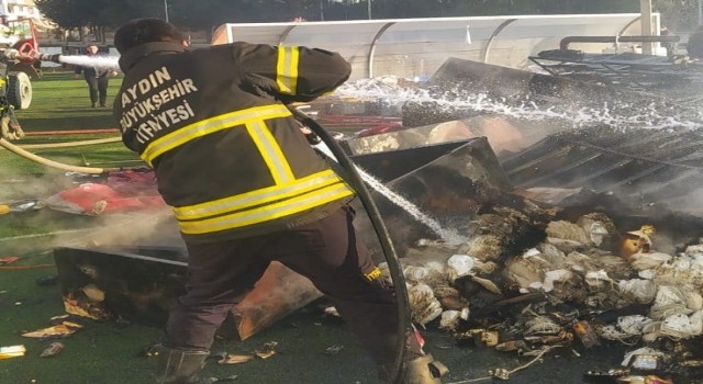 Aydın Büyükşehir Belediyesi itfaiye ekipleri Gaziantepteki yangına müdahale etti