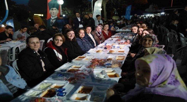 Aydın Büyükşehirin iftar programları devam ediyor