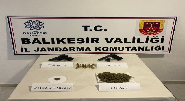 Ayvalıkta 40 gram kubar esrar ele geçirildi