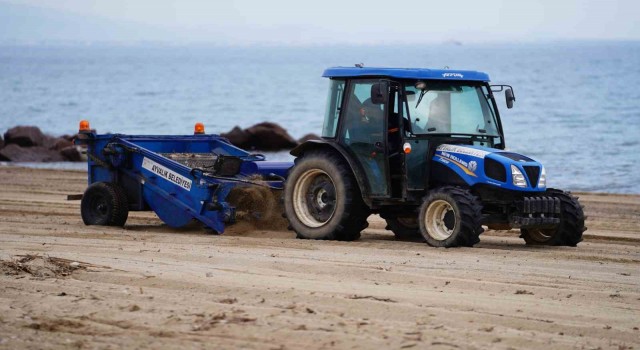 Ayvalıkta plajlar sezona hazırlanıyor