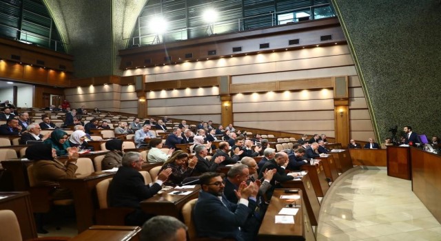 Bağcılar Belediye Başkanı Özdemir: ”İETTnin otonom aracını devrim otomobillerinin kaderine terk ettiniz”