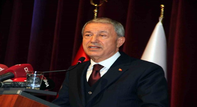 Bakan Akar: Ermenistanı destekleyenler dünya ve kendi tarihlerine bakarak utanmalıdır