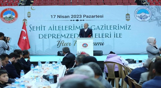 Bakan Akar: Suriyenin kuzeyinde etkisiz hale getirilen terörist sayısı 12ye yükseldi