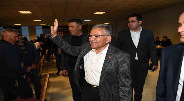 Bakan Akar ve Başkan Büyükkılıçtan ilçelere çıkarma