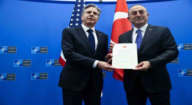 Bakan Çavuşoğlu: Finlandiyanın NATOya katılım onay belgesini ABDye teslim ettik