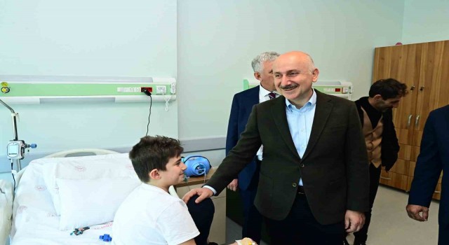 Bakan Karaismailoğlu: Bugün bayram ama bizim asıl bayramımız 14 Mayısta olacak