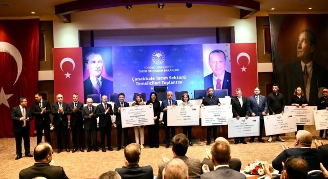 Bakan Kirişci, Çanakkalede tarım sektörü temsilcileriyle bir araya geldi