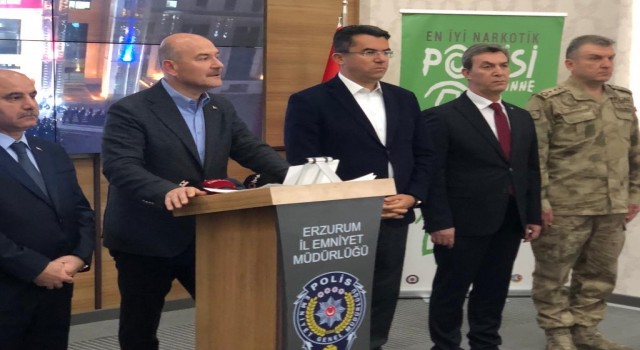 Bakan Soylu, uyuşturucuyla mücadele operasyonlarını değerlendirdi