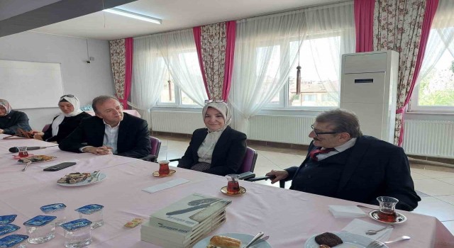 Bakan Yardımcısı Duran, bayramda yaşlıları unutmadı
