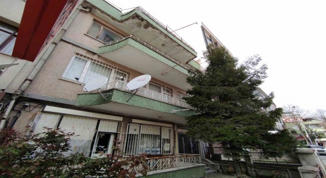 Bakırköydeki eski binaların kiraları deprem endişesiyle düştü