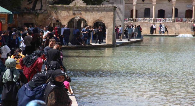 Balıklıgölde Ramazan yoğunluğu