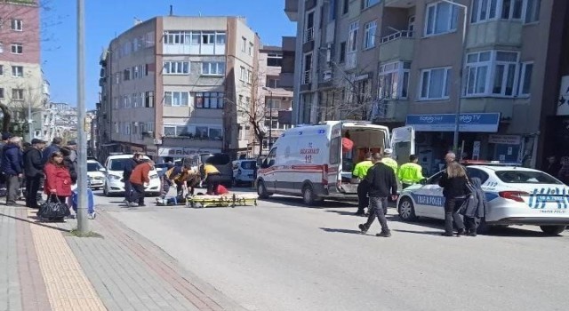 Bandırmada motosikletten düşen genç yaralandı