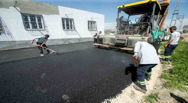 Başkan Akay: 4 yılda 520 bin ton sıcak asfalt döktük