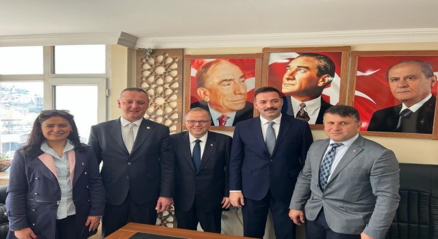 Başkan Alan ve Çağlayandan siyasi partilere bayram ziyareti