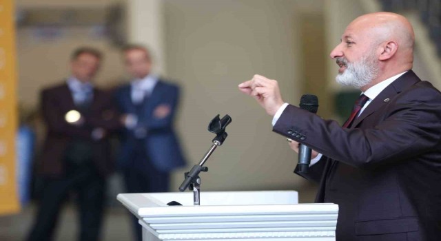 Başkan Çolakbayrakdar: Belediyede her bir çalışanın sendikası Ahmet Çolakbayrakdardır