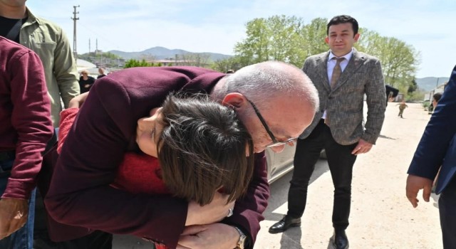 Başkan Ergün deprem bölgesi Osmaniyede temaslarda bulundu