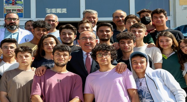 Başkan Kavuştan Meramda gençlere “YKS” müjdesi