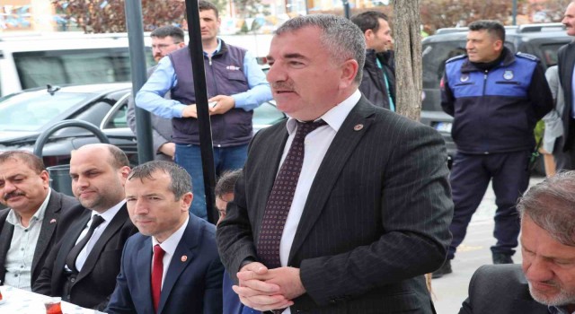 Başkan Özdemir: Deprem felaketi nedeniyle buruk bir bayram yaşıyoruz
