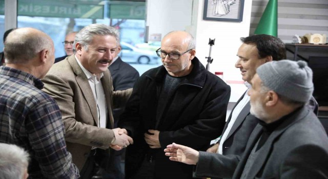 Başkan Palancıoğlu, Birleşik Kafkasya Derneğinde depremzedelerle bir araya geldi