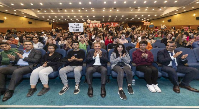 Başkan Seçer, YKS bilgi yarışmasına katıldı
