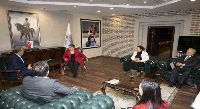 Başkan Seçer: Yürütülen çalışmalarda kadın ve çocukları önceliyoruz