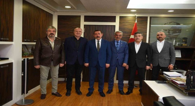 Başkan Vidinlioğlundan amatör spora 150 bin liralık destek