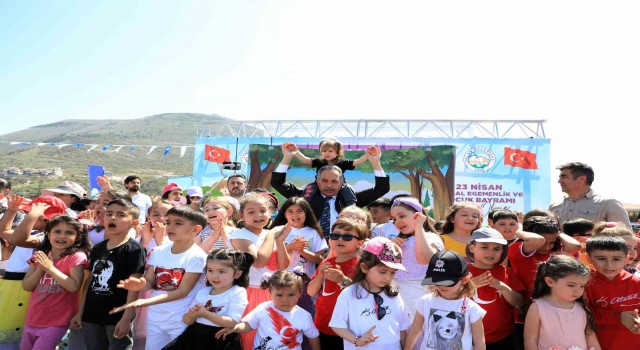 Başkan Yalçının 23 Nisan Mesajı