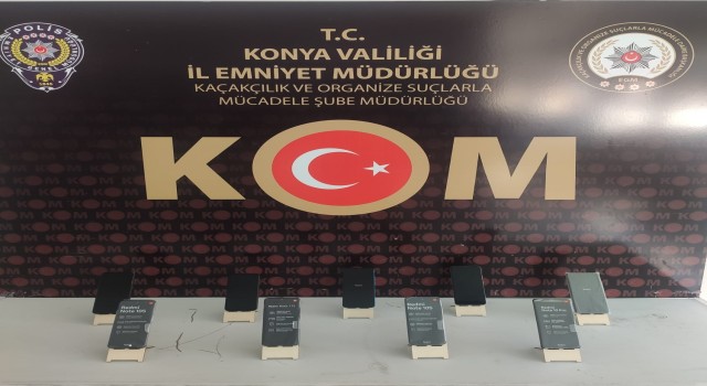 Baskın yapılan evdeki fırından kaçak telefonlar çıktı