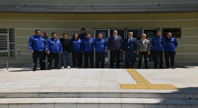 Bayramda nöbetçi birimlere moral ziyareti