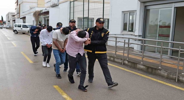 Bekçileri etkisiz hale getirip 500 bin TLlik zirai ilaç gasp ettiler: 1 şüpheli tutuklandı