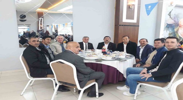 Belediye Başkanı Tekeden Bakan Kirişciye teşekkür