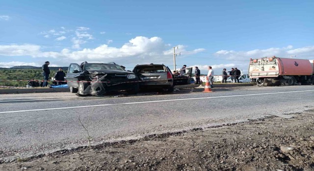 Bergamada zincirleme trafik kazası: 1 ölü, 1 yaralı