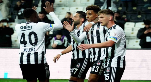 Beşiktaş ile Atletico Madrid depremzedeler için oynadı